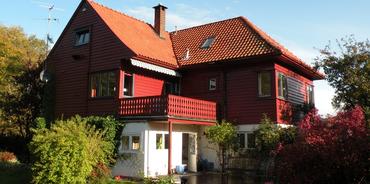 Huset på Eidsvåg er fra 1930 tallet og hadde oljetfyr